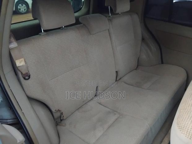 Toyota Raum 2005 Blue