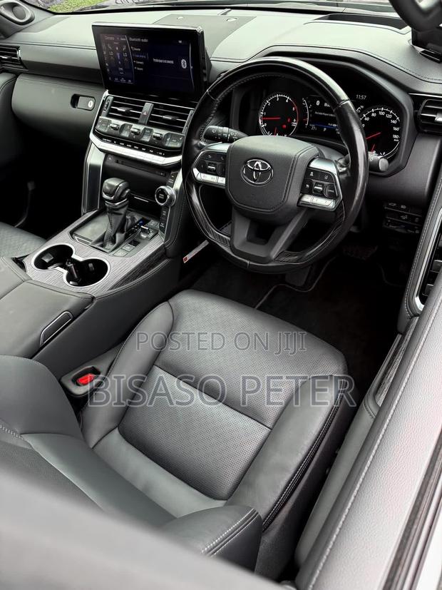 Toyota Land Cruiser 2023 Black