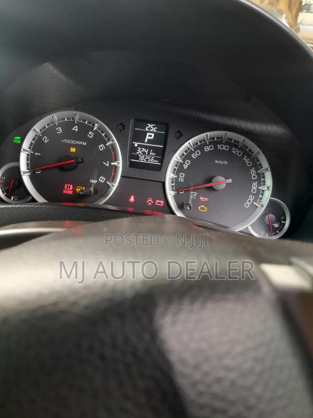 Suzuki Swift 2012 Silver