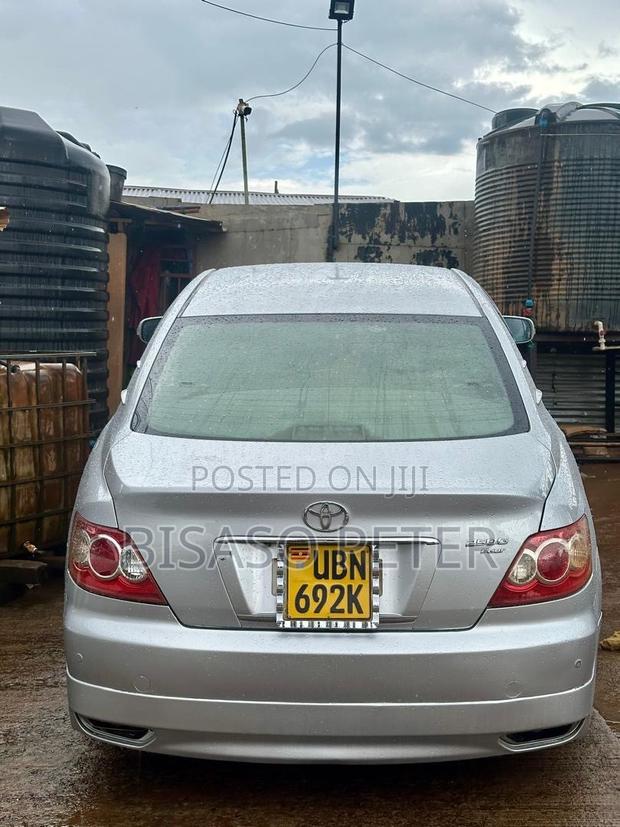 Toyota Mark X 2009 Silver