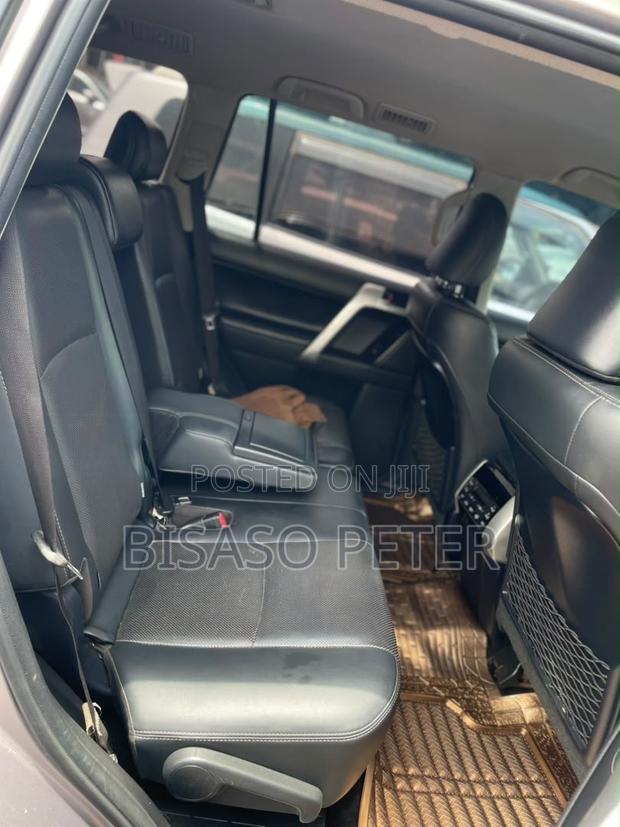 Toyota Land Cruiser Prado 2.8 2021 Gray
