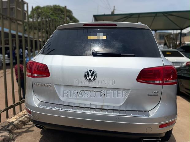 Volkswagen Touareg 2014 Silver