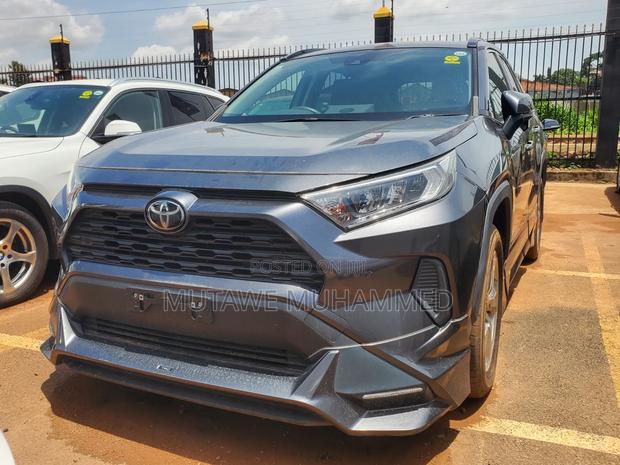 Toyota RAV4 2019 Gray