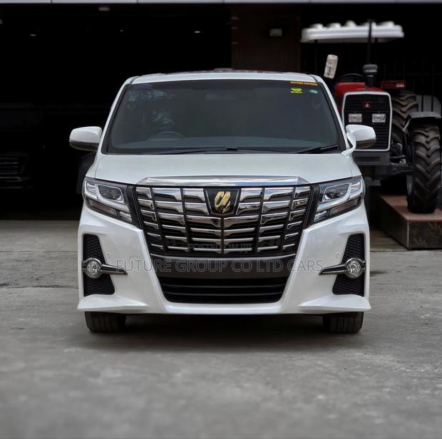Toyota Alphard 2017 White