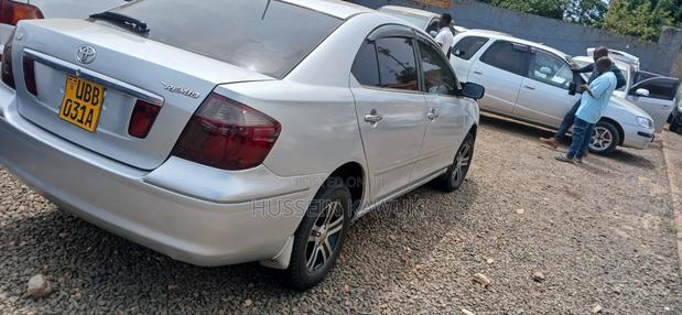 Toyota Premio 2005 Silver