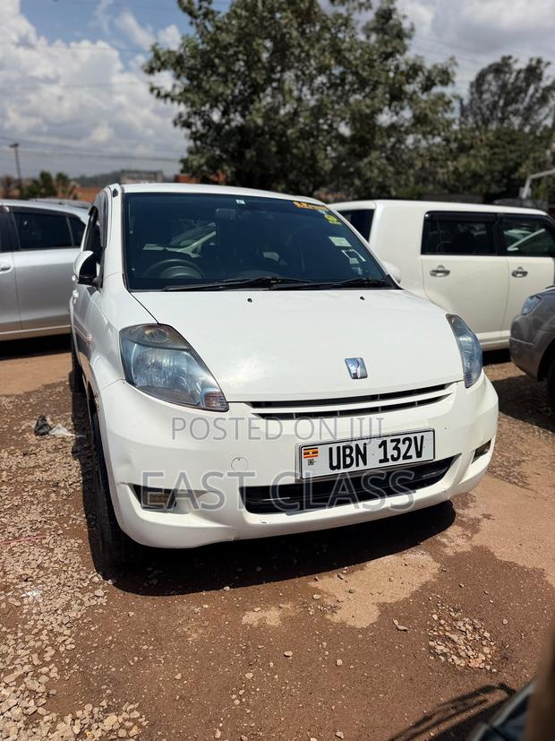 Toyota Passo 1.0 FWD 2008 White