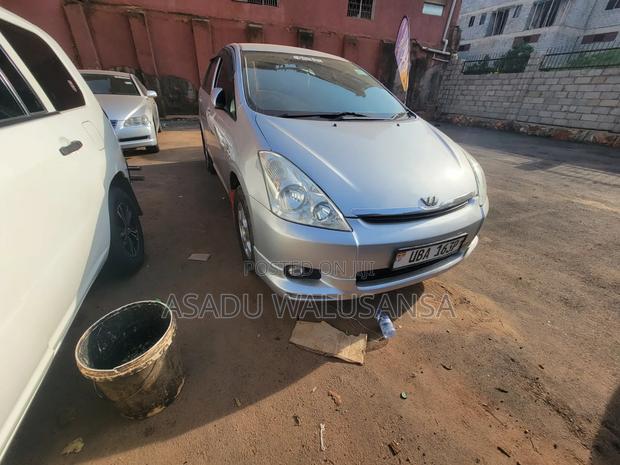 Toyota Wish 2007 Silver