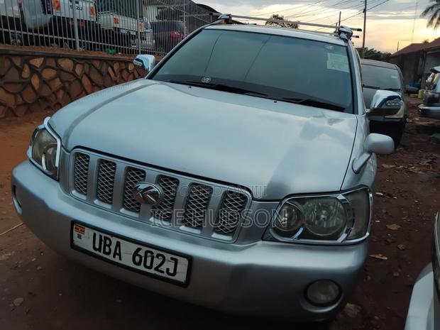 Toyota Kluger 2005 Silver