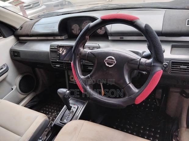 Nissan X-Trail 2004 Gold