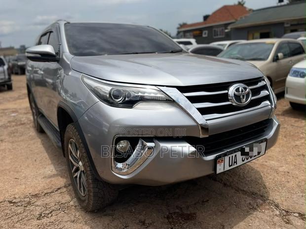 Toyota Fortuner 2016 Gray