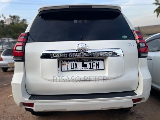 Toyota Land Cruiser Prado 2.8 D-4D 2016 White