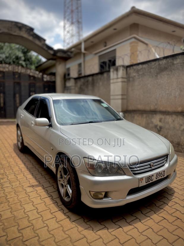 Toyota Altezza AS 200 2001 Silver