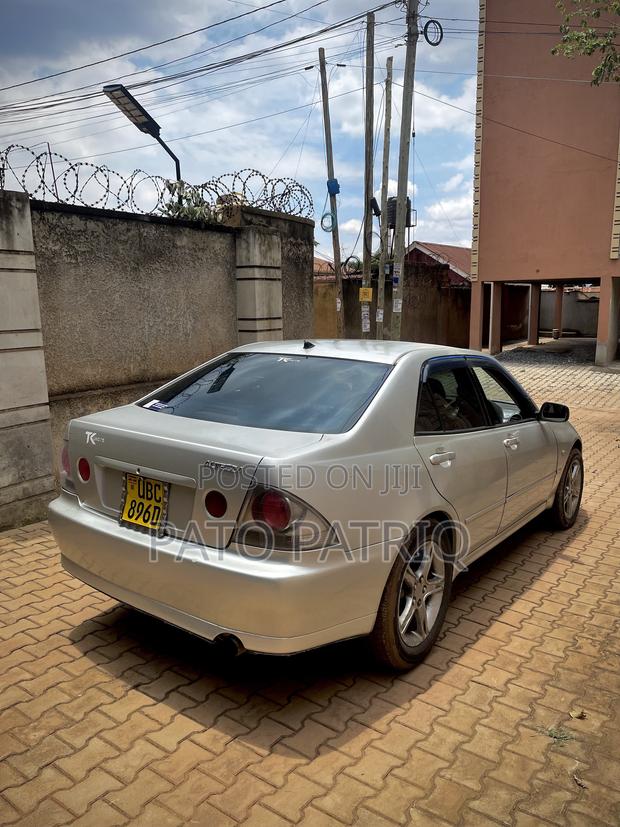 Toyota Altezza AS 200 2001 Silver