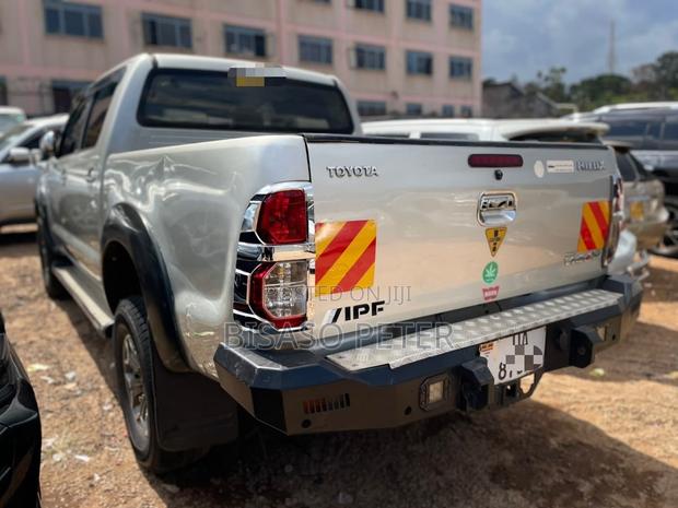 Toyota Hilux 2008 Silver