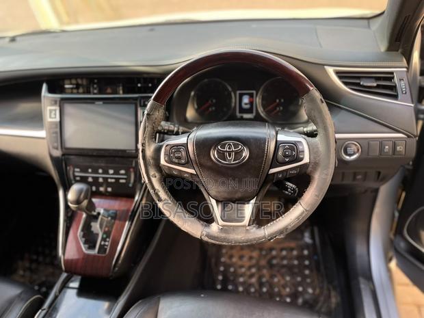 Toyota Harrier 2.0 2016 Silver