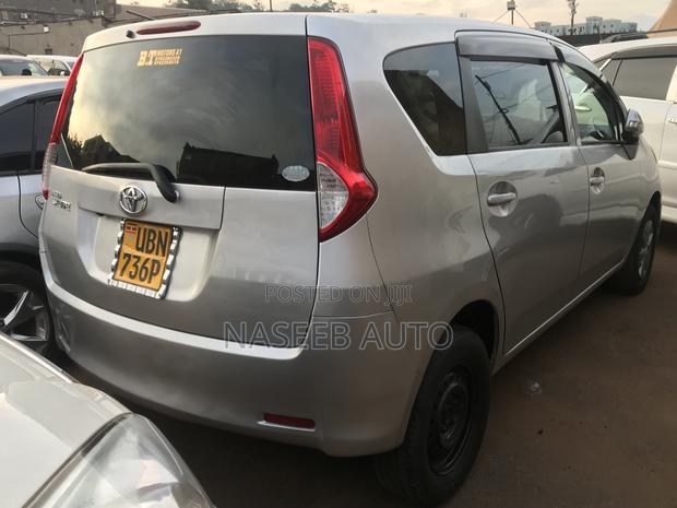 Toyota Passo Sette 2008 Silver