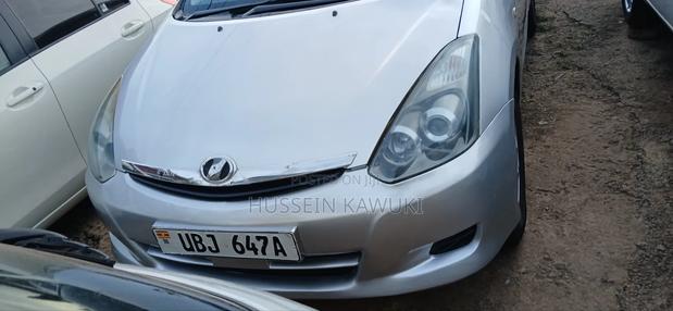 Toyota Wish 2006 Silver