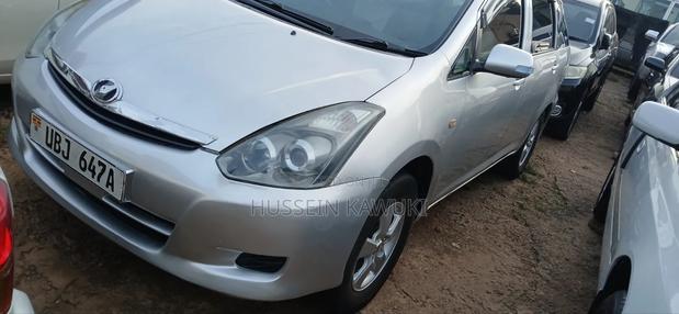 Toyota Wish 2006 Silver