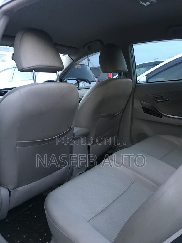 Toyota Premio 2011 White