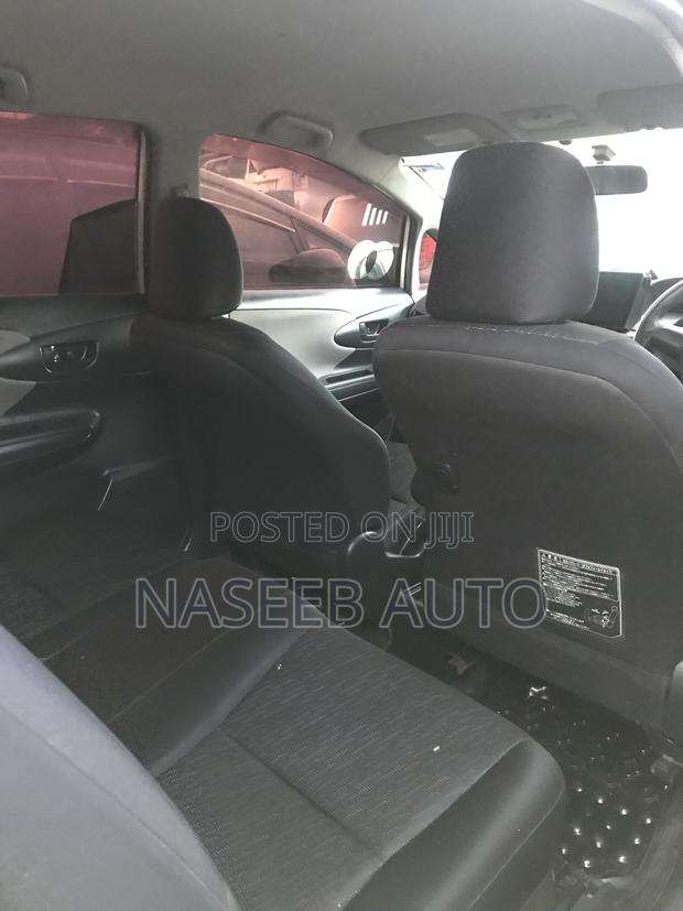 Toyota Wish 2010 White