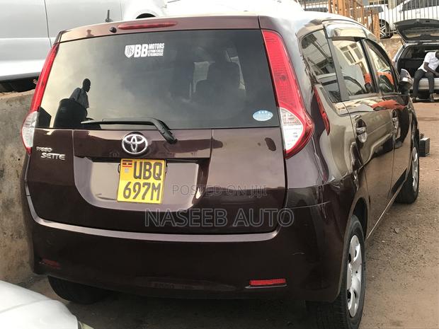 Toyota Passo Sette 2008 Maroon