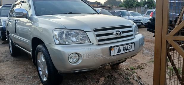 Toyota Kluger 2004 Silver