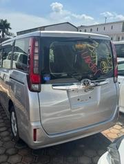 Toyota Noah 2.0 AWD (8 Seater) 2016 Gray for sale