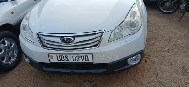 Subaru Legacy 2010 White