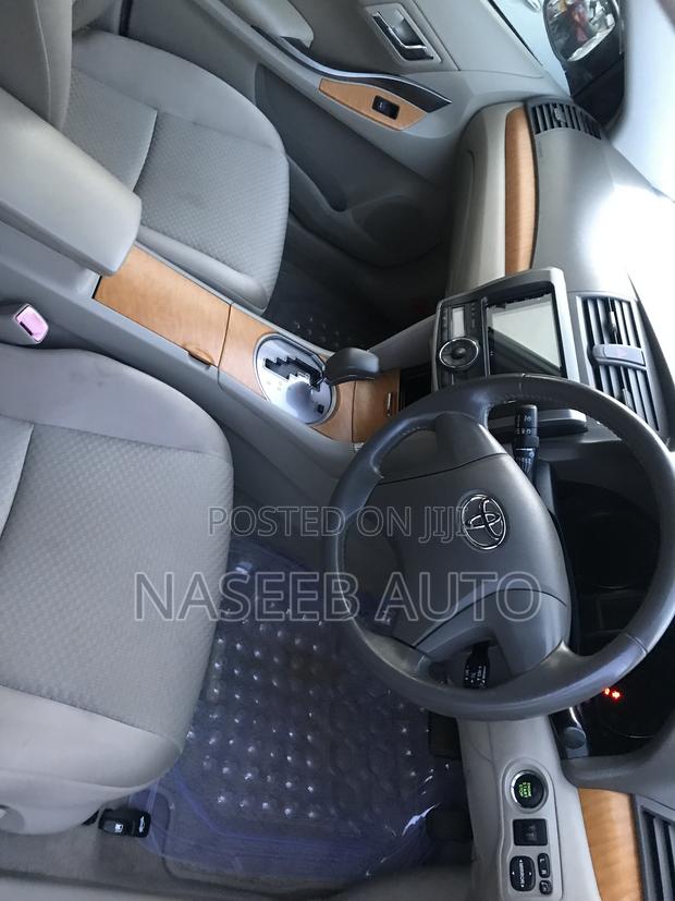 Toyota Premio 2011 White