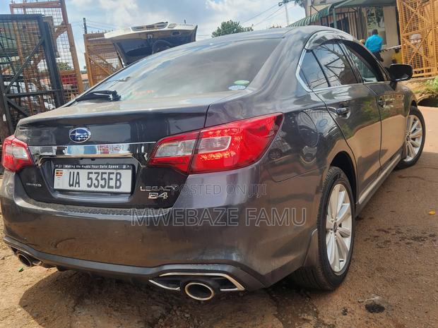 Subaru Legacy 2018 Black