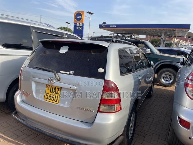 Toyota Corolla Fielder 2006 Silver