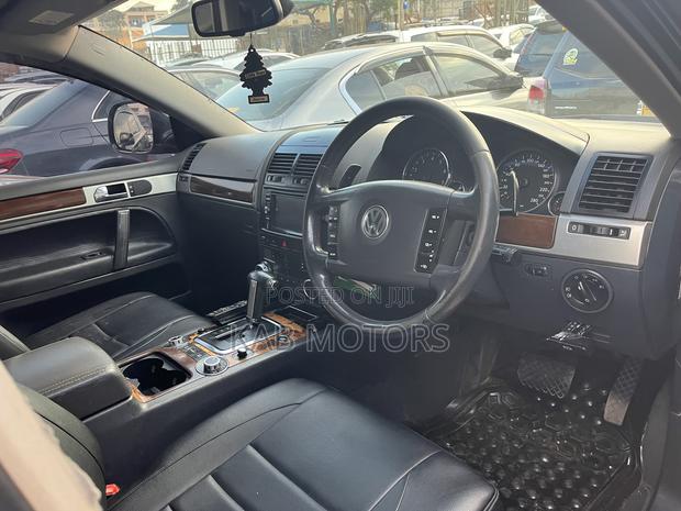 Volkswagen Touareg 2007 Gray