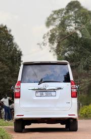 Toyota Noah 2.0 143hp AWD (7 Seater) 2011 White for sale