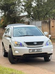 Toyota Harrier 2010 White for sale