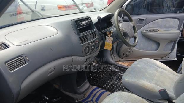 Toyota Raum 1.5 FWD 2001 Silver