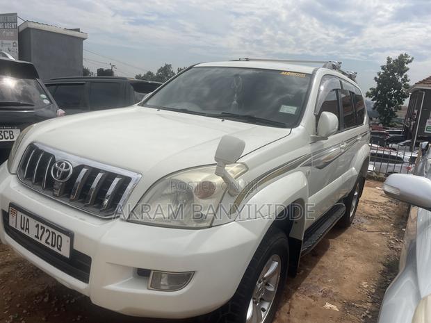 Toyota Land Cruiser Prado 2008 White