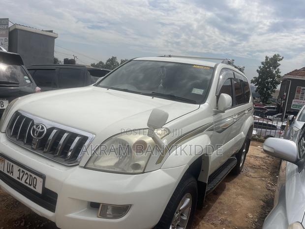 Toyota Land Cruiser Prado 2008 White