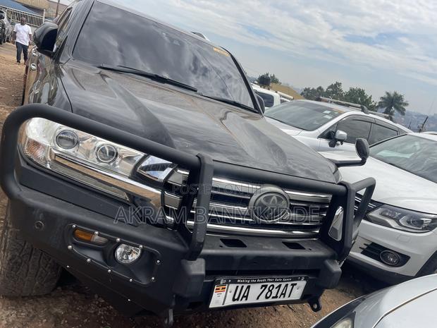 Toyota Land Cruiser 2018 Black