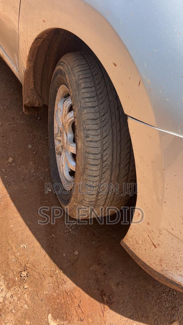 Toyota Auris 2009 Silver