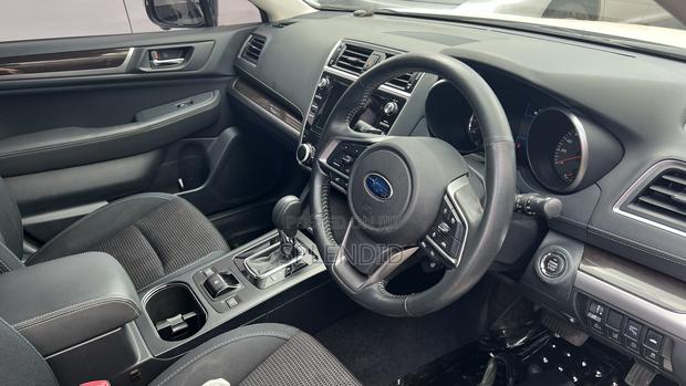Subaru Legacy 2018 White