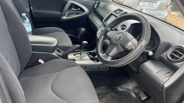 Toyota RAV4 2008 White