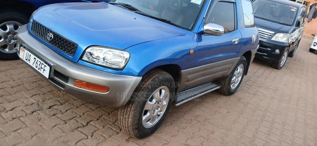 Toyota RAV4 Automatic 2003 Blue