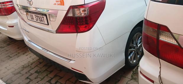 Toyota Alphard 2009 White