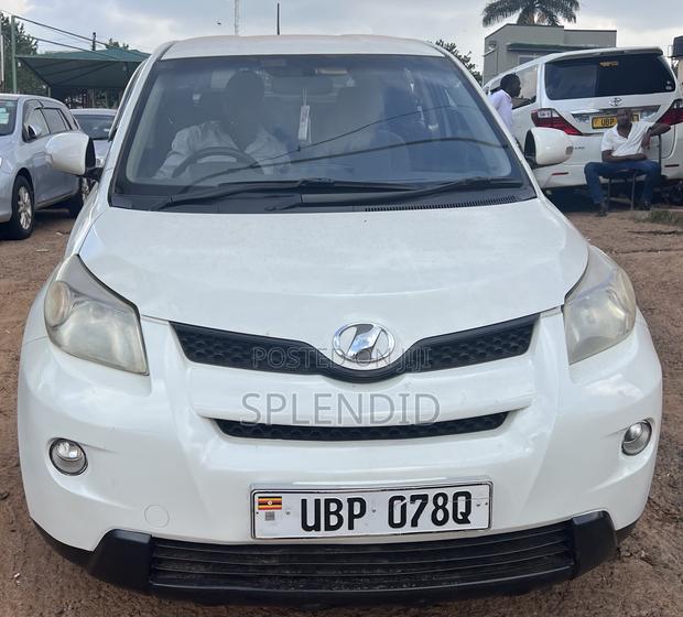 Toyota IST 2008 White