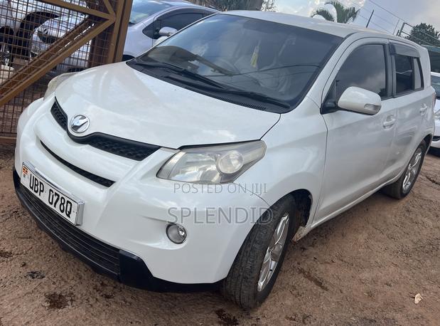 Toyota IST 2008 White
