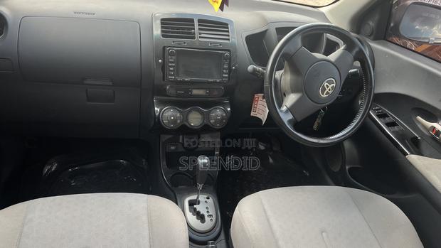 Toyota IST 2008 White