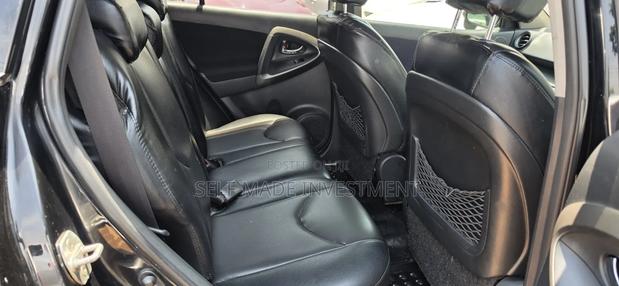 Toyota RAV4 2011 Black