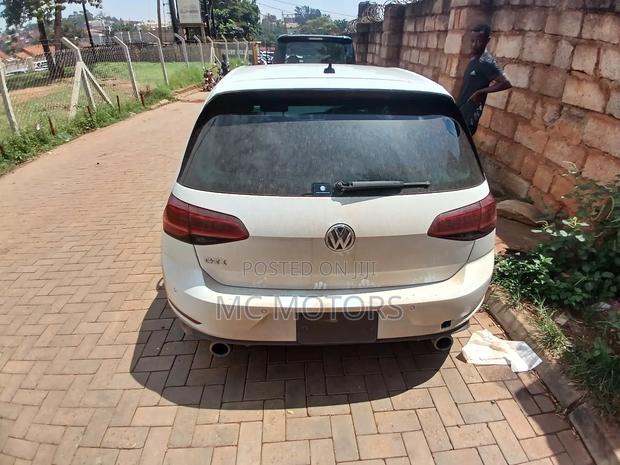 Volkswagen Golf GTI 2.0T Autobahn 2018 White