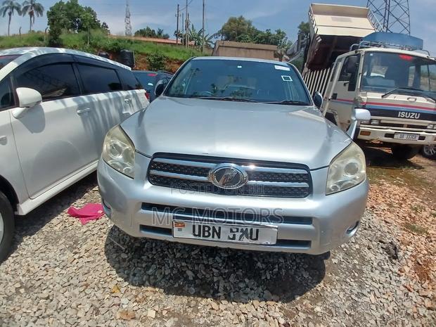 Toyota RAV4 Limited 2009 Silver
