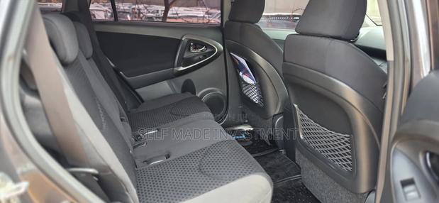 Toyota Vanguard 2011 Gray